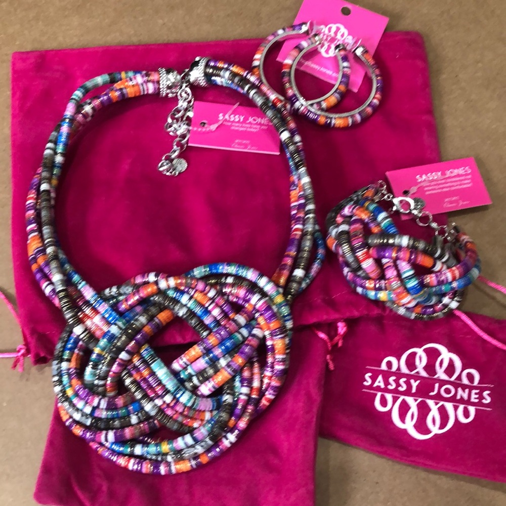 Sassy Jones Vivienne Necklace set NWT